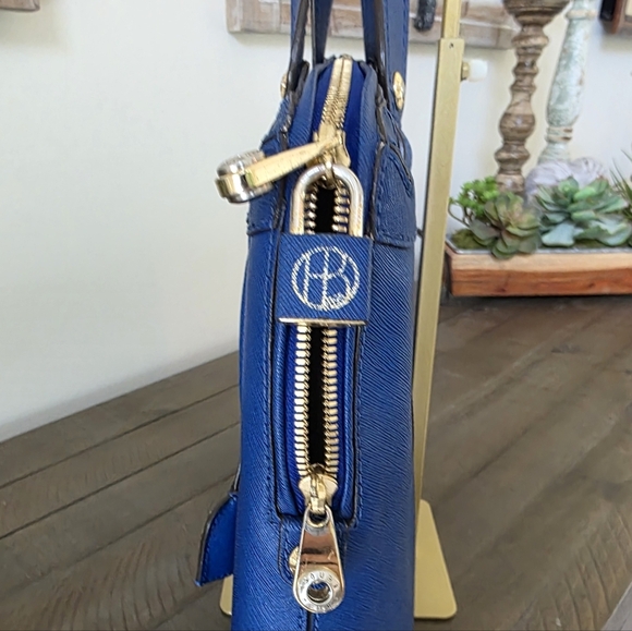 Henri Bendel West 57th Blue Leather Laptop Bag With Crossbody Strap & Lock - Picture 7 of 15